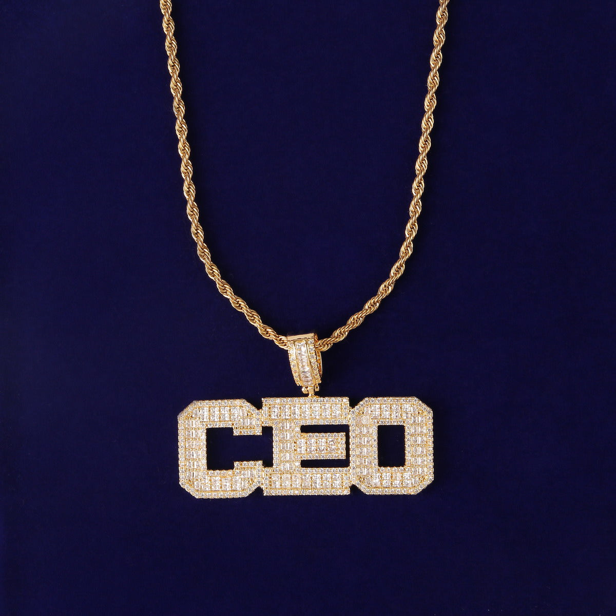 Baguette VVS Custom Letter Pendant - Gold