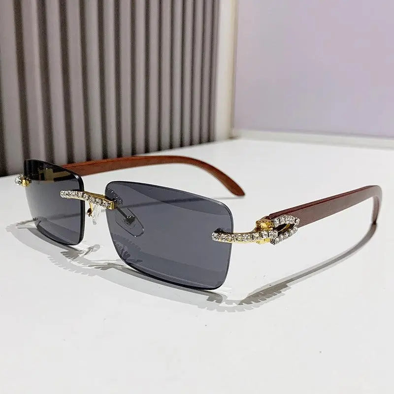 Cartice Iced Out Glasses - Cartice™LuxuryJewelryGoldSilverWatchBraceletNecklaceChainIced-outCubanMoissaniteTarnish-freeStainlessDurablePremiumShinePlatedStatementDiamondAffordable