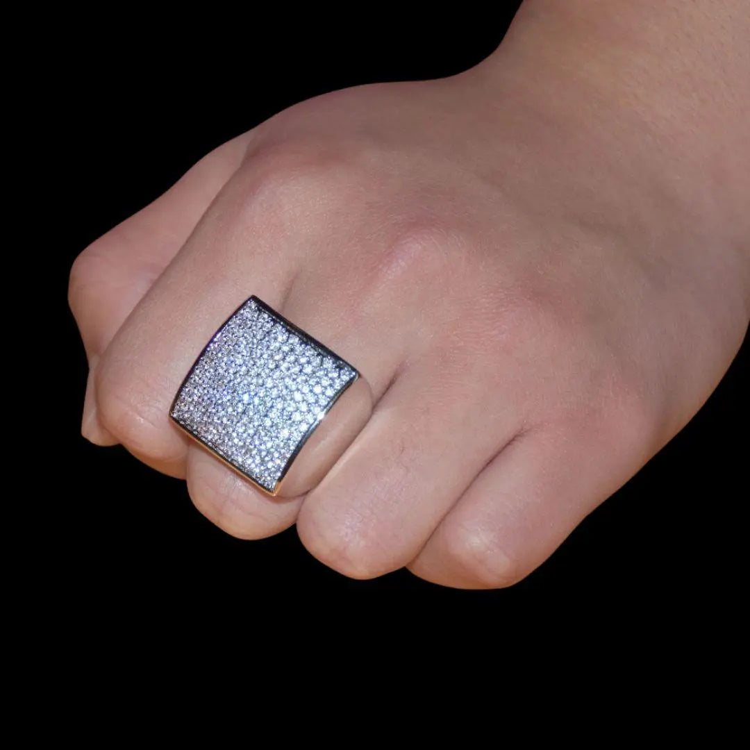 Oval Square Iced Out Ring - Cartice™LuxuryJewelryGoldSilverWatchBraceletNecklaceChainIced-outCubanMoissaniteTarnish-freeStainlessDurablePremiumShinePlatedStatementDiamondAffordable