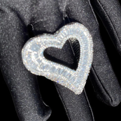 Open Heart Iced Out Ring - Cartice™LuxuryJewelryGoldSilverWatchBraceletNecklaceChainIced-outCubanMoissaniteTarnish-freeStainlessDurablePremiumShinePlatedStatementDiamondAffordable