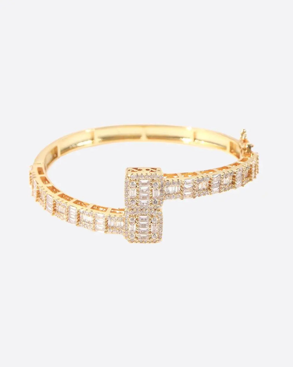 STUD ICE BRACELET- Gold - Cartice™LuxuryJewelryGoldSilverWatchBraceletNecklaceChainIced-outCubanMoissaniteTarnish-freeStainlessDurablePremiumShinePlatedStatementDiamondAffordable